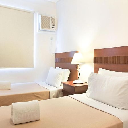 Townhouse Oak Avitel Hotel Near Osmena Highway, Pnr Pasay Station, Metro Manila Makati City Buitenkant foto