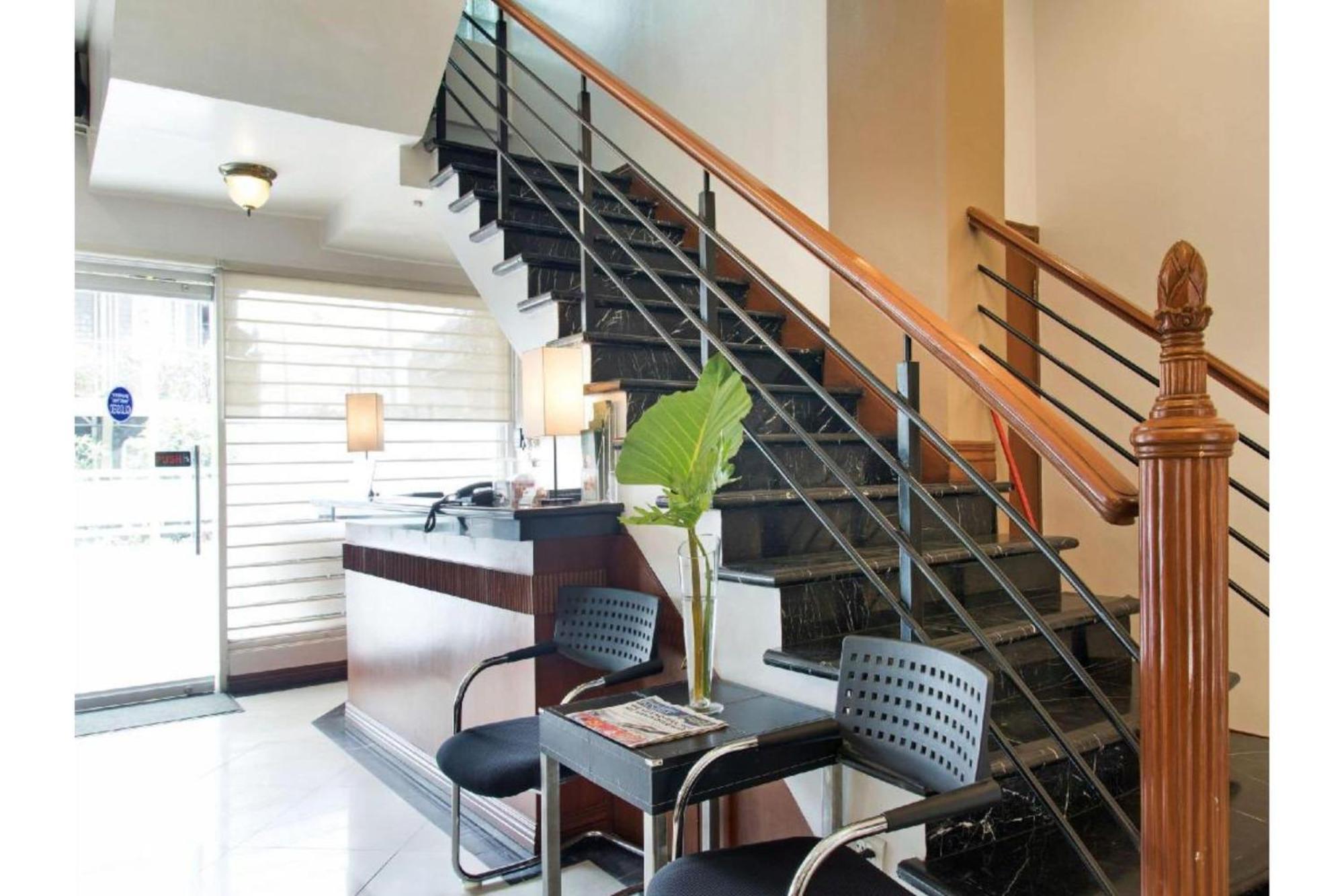 Townhouse Oak Avitel Hotel Near Osmena Highway, Pnr Pasay Station, Metro Manila Makati City Buitenkant foto