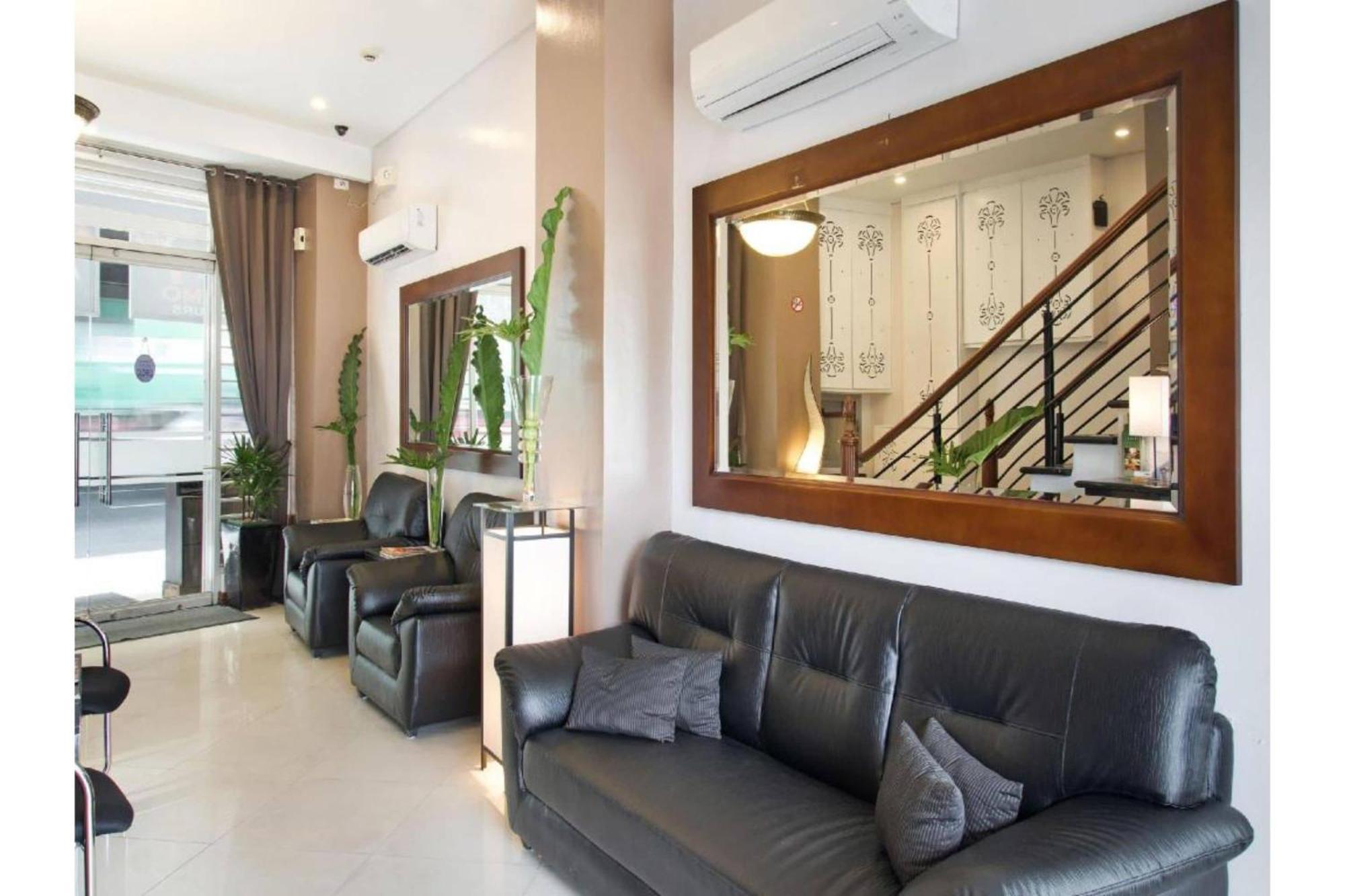 Townhouse Oak Avitel Hotel Near Osmena Highway, Pnr Pasay Station, Metro Manila Makati City Buitenkant foto